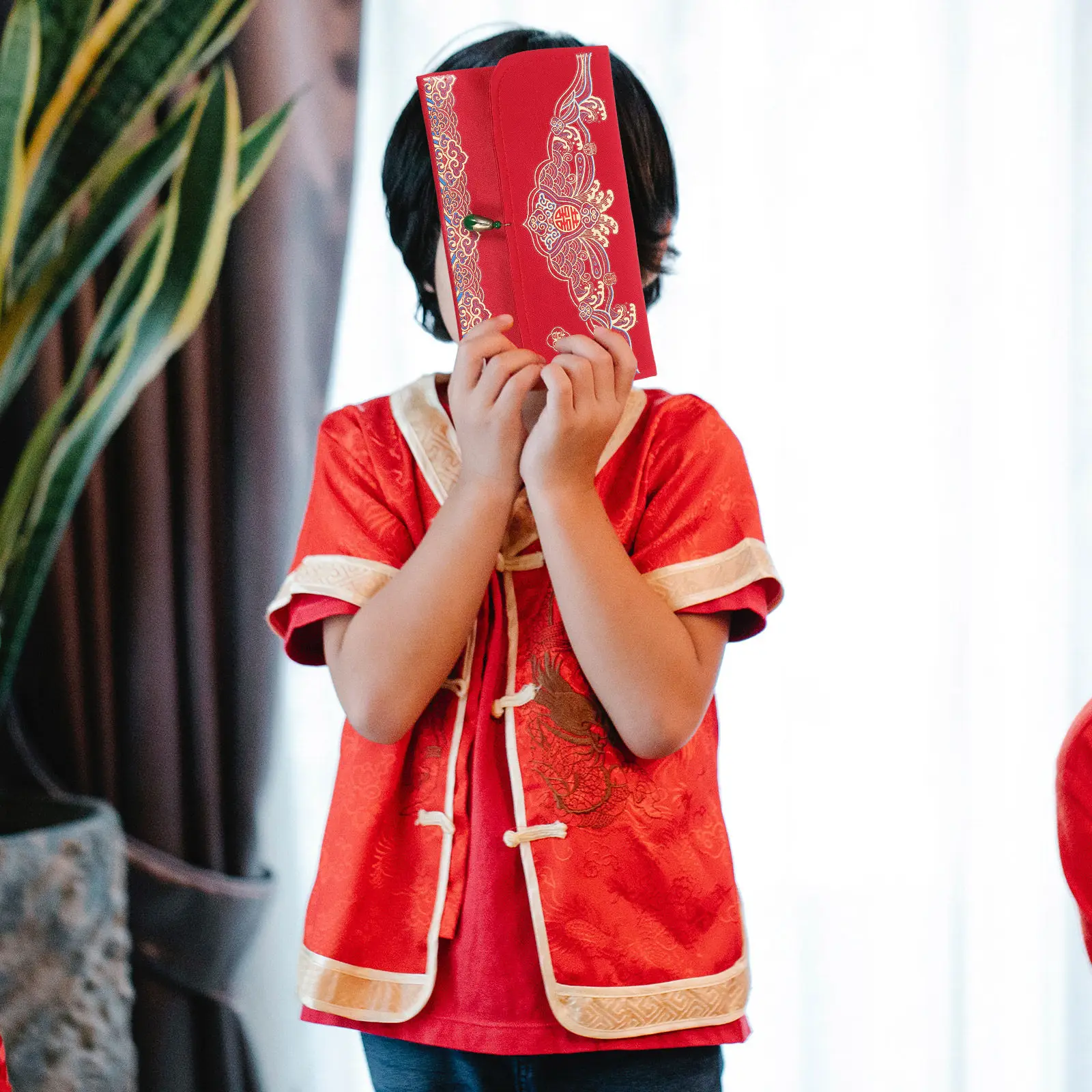 

Красный китайский конверт из парчи для денег на свадьбу, декоративный подарочный пакет на удачу для девичника, сувениры для вечеринки в китайском стиле