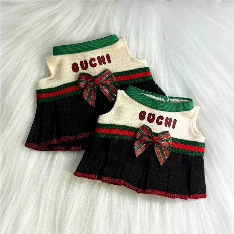 ชุดกระโปรงลายทางสีแดงน้ำเงินสุดหรูสำหรับตุ๊กตา Labubu ขนาด 15-17 ซม. พร้อมรองเท้าหนังแฟชั่น ชุดเสื้อผ้าและเครื่องประดับ