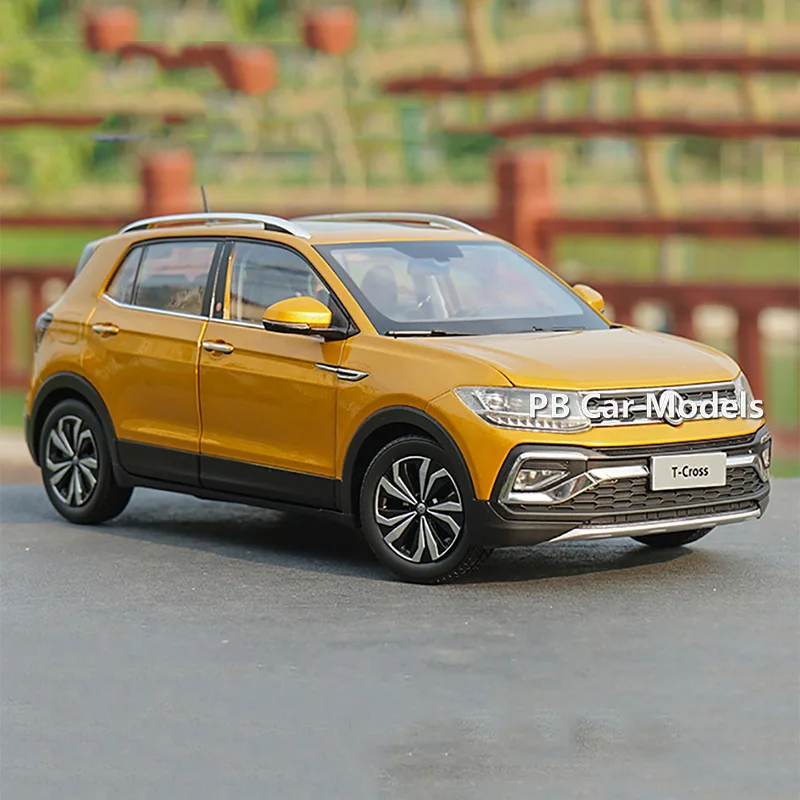 

1: 18 Original T-cross SUV alloy car model+small gifts