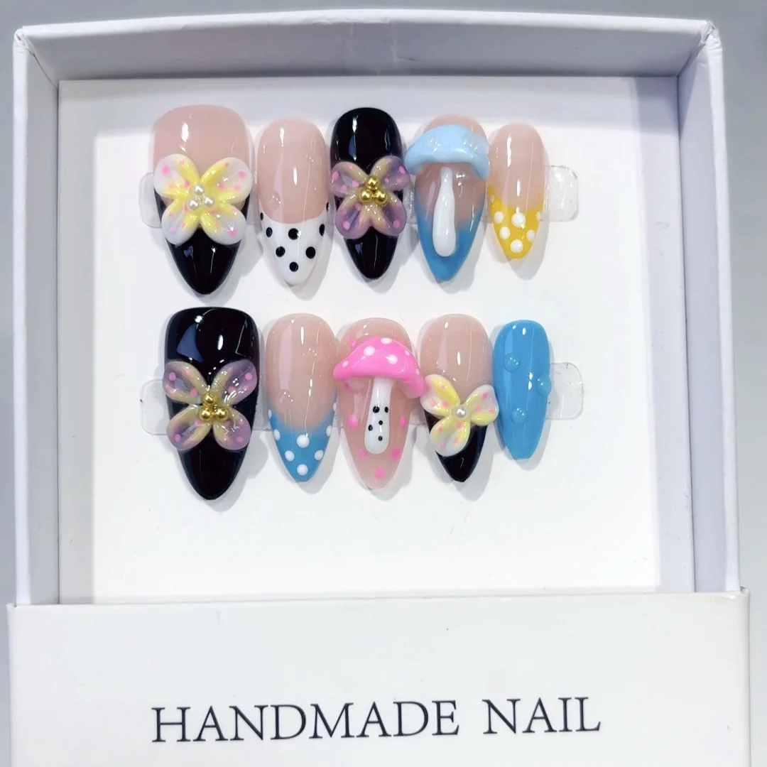 

10pcs Handmade Fake Nails 3d-carved Flowers Jellyfish Decor Ocean Theme False Nails Wearable European Retro Press on Nails