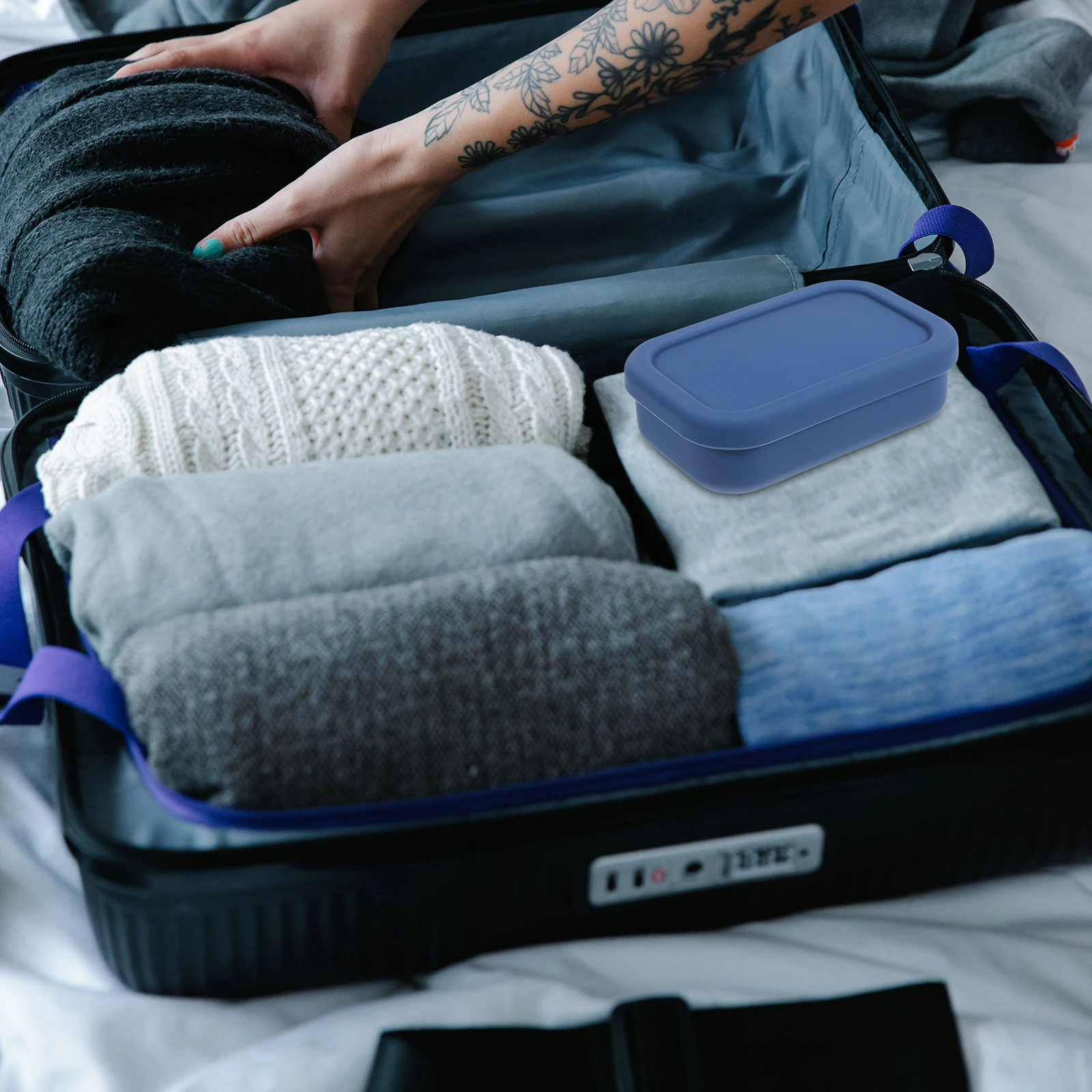 

Portable Soap Container Travel Case Lid Locking Clean Dry Lightweight Easy Clean Texture Travel Soap Box Bathroom Supplies