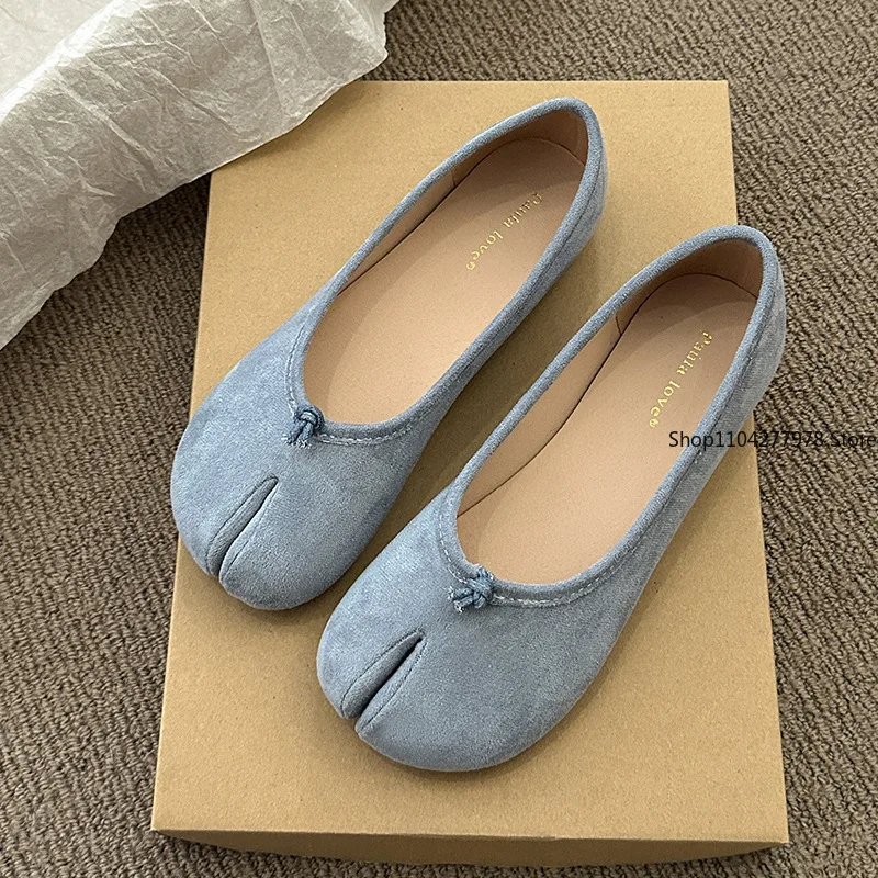 Japanese Style Tabi Ninja Shoes Women Cozy Leather Flats Split Hoof Toe Loafers Femme Mary Jeans Mocasines Ladies Ballerina Shoe view 2
