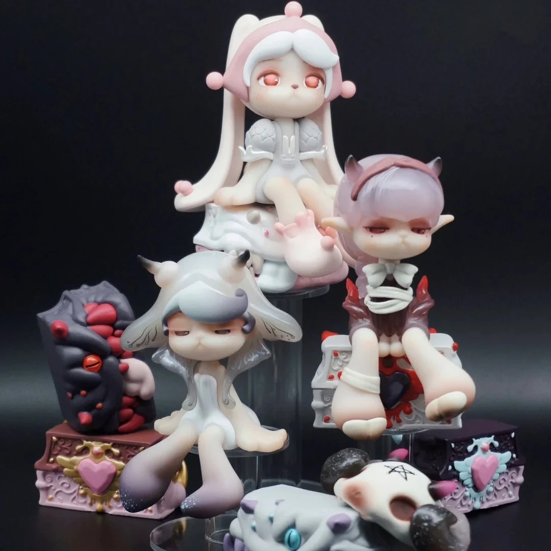 

Aroma Princess Magic Town Series Blind Box Kawaii Anime Figures Surprise Bag Cute Action Figures Mystery Box Collect Model Toys