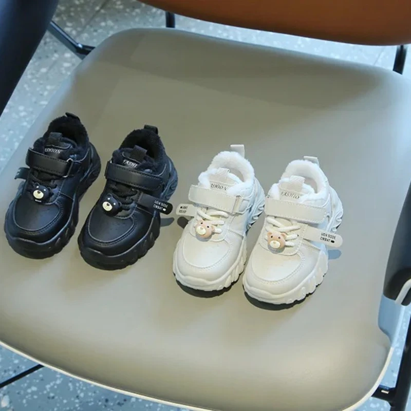 Kids Winter Fashion Cotton Shoes Boys Warm Fleece Thickened Casual Sneakers Girls Thick Bear Neutral Velcro Non Slip Daddy Shoes