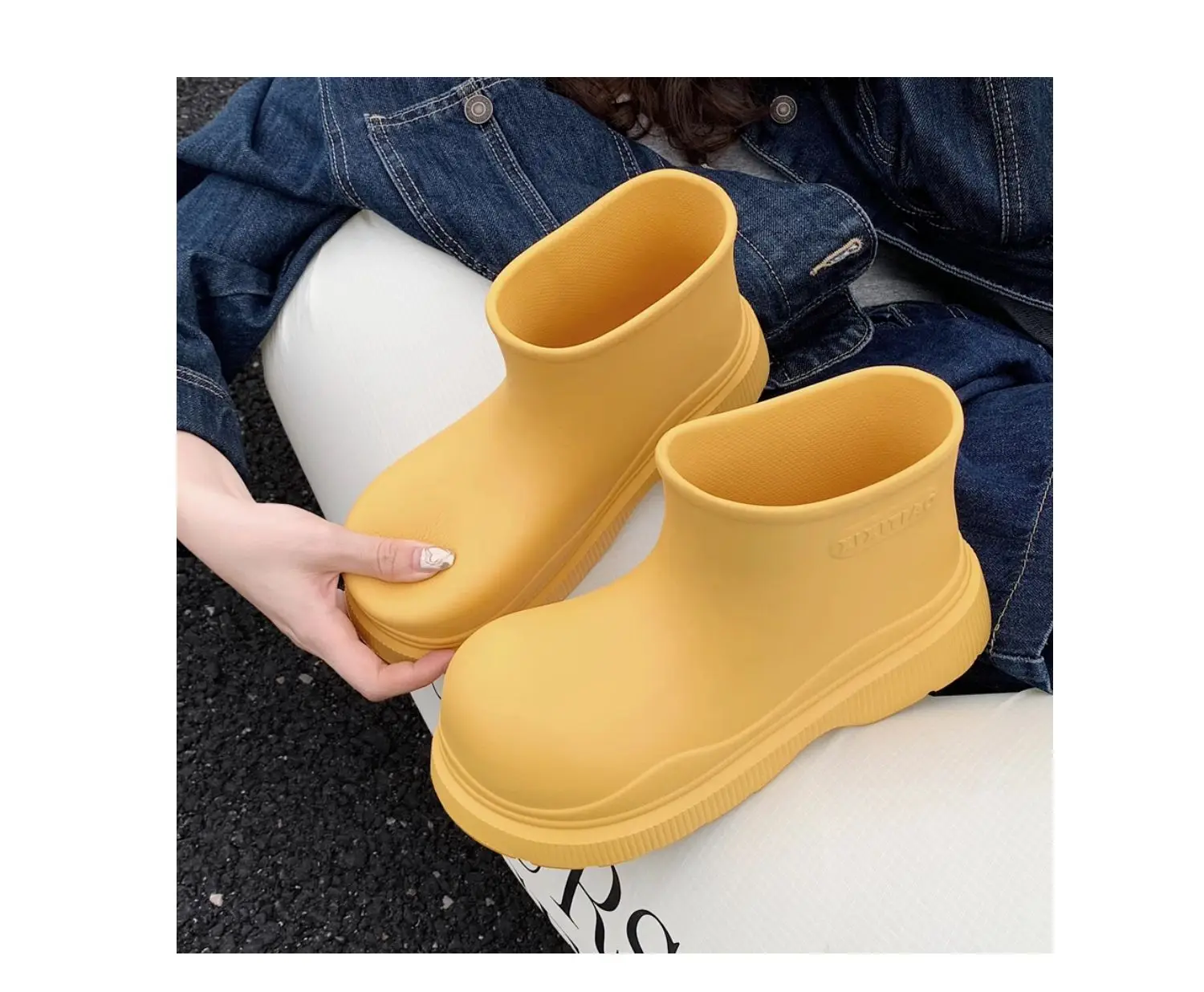 Beige Damen-Galoschen, wasserdichte Knöchel-Regenstiefel, Damen-Korean-Stil, lose Regenstiefel, Wasserschuhe, Damen, neue Regenschuhe mit breiter Zehenpartie – Detail 13