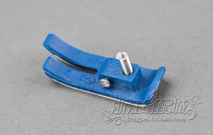 Plastic Pressure Plate MT-18 To Replace The Blue Lockstitch Sewing Machine Replace The Feed Plate Sewing Machine Parts