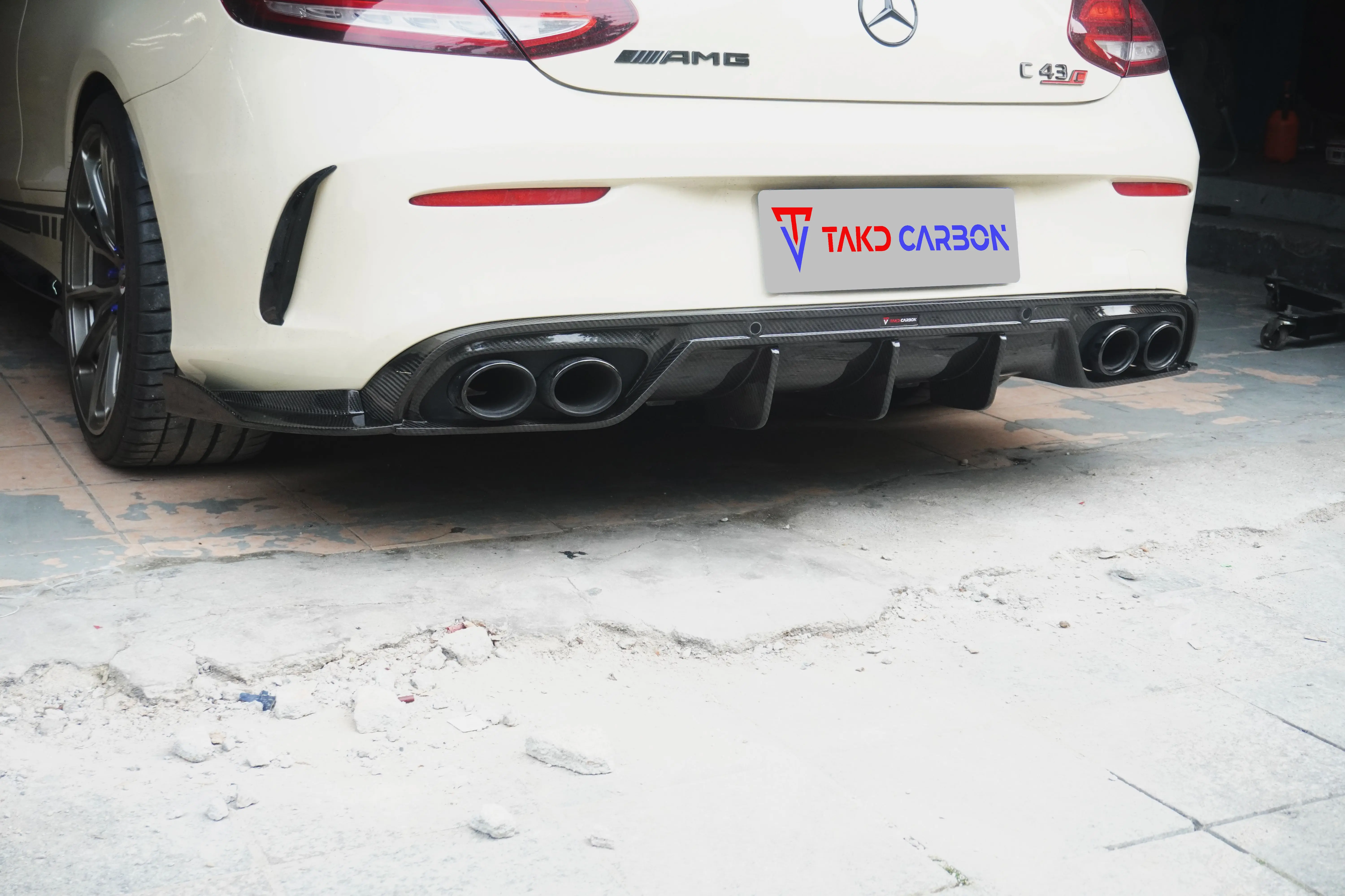 C43 W205  STYLE Real Car Data Development Dry Carbon Fiber Rear Bumper Lip Diffuser For BENZ AMG C43 W205 Coupe