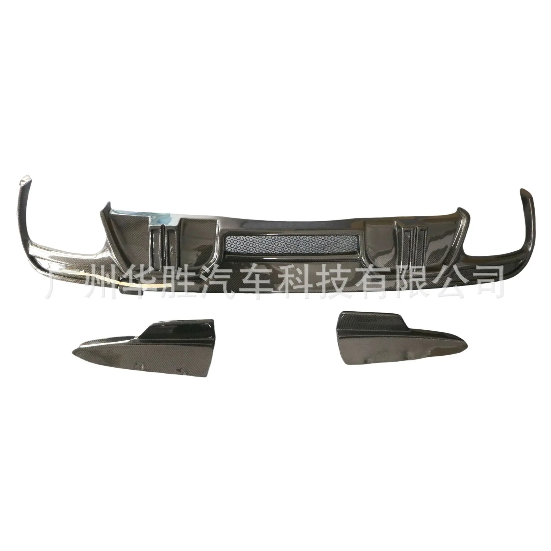 

Suitable for BMW X5M6M/F95F96 wet carbon fiber LD rear lip spoiler plus rear wrapping angle car modification parts