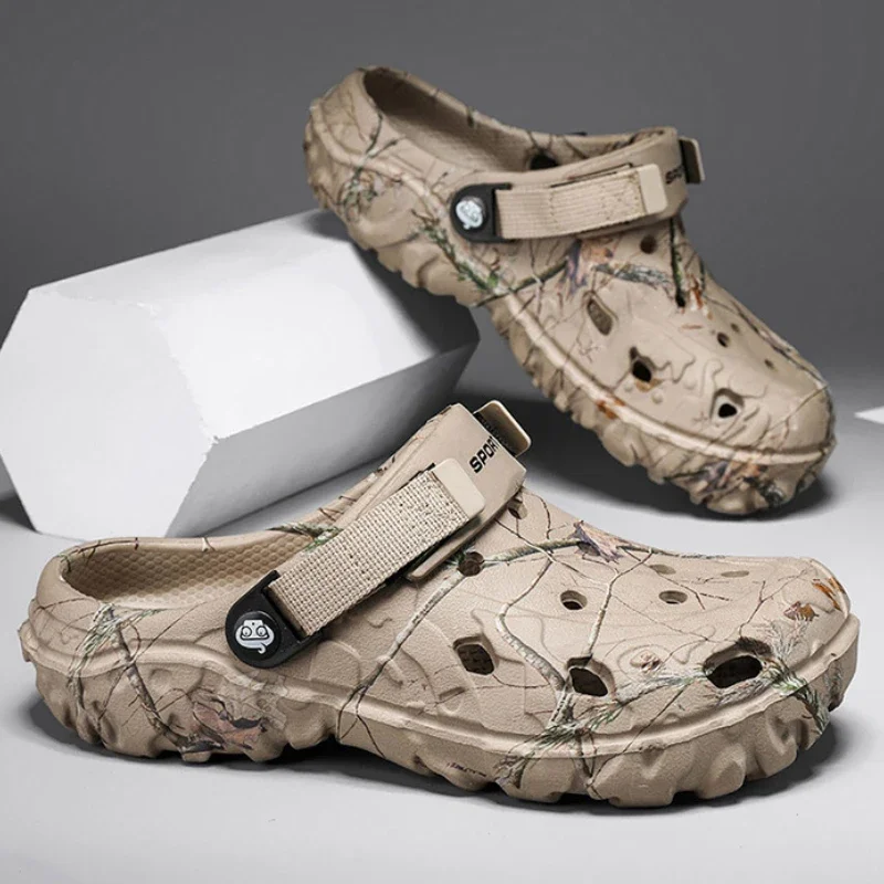 

2025 Summer Slippers for Men Outdoor Comfortable Breathable Beach Sandals Fashion Designer Mens Soft Sole Slippers New 슬리퍼 남성