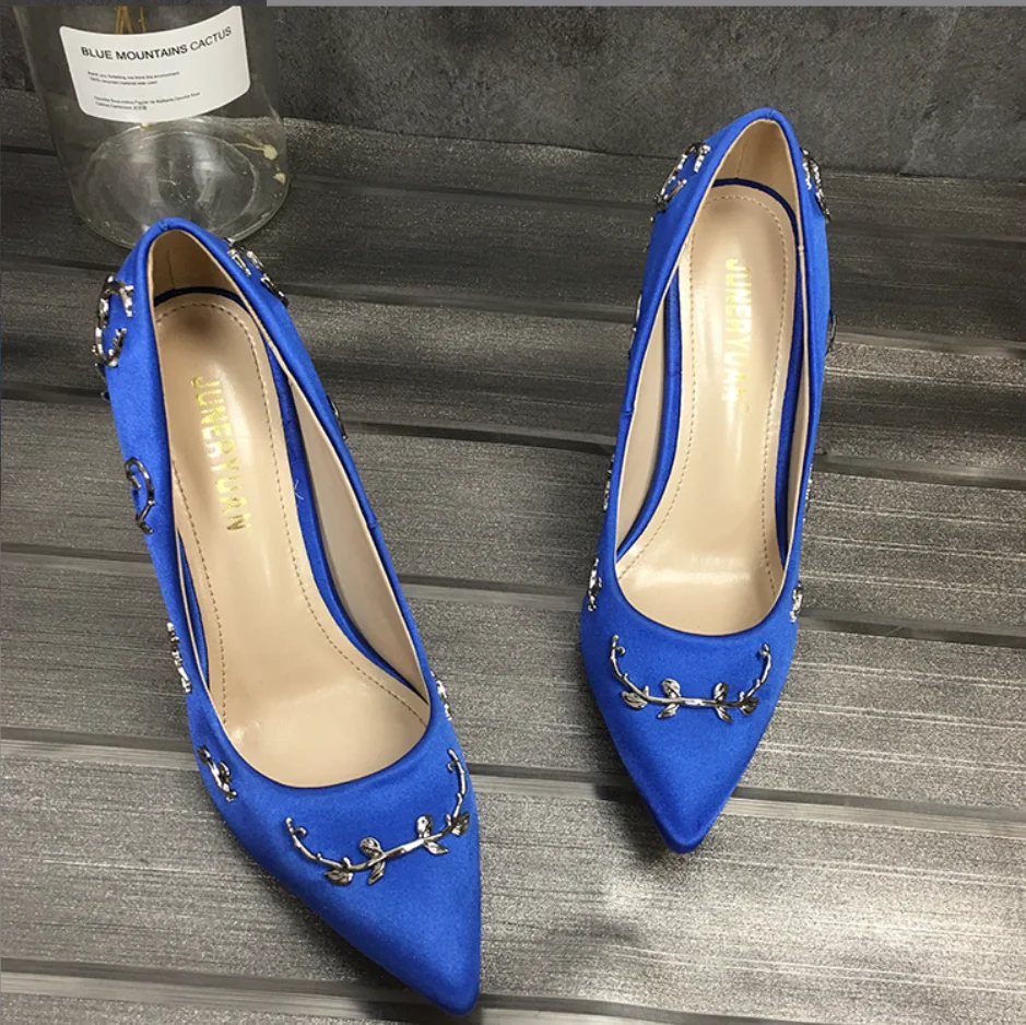Luxury Women Shoes White pointe shoes Flower Heel Wedding Shoes Women Elegant Silk Brand Design heel shoes Ladies high heels
