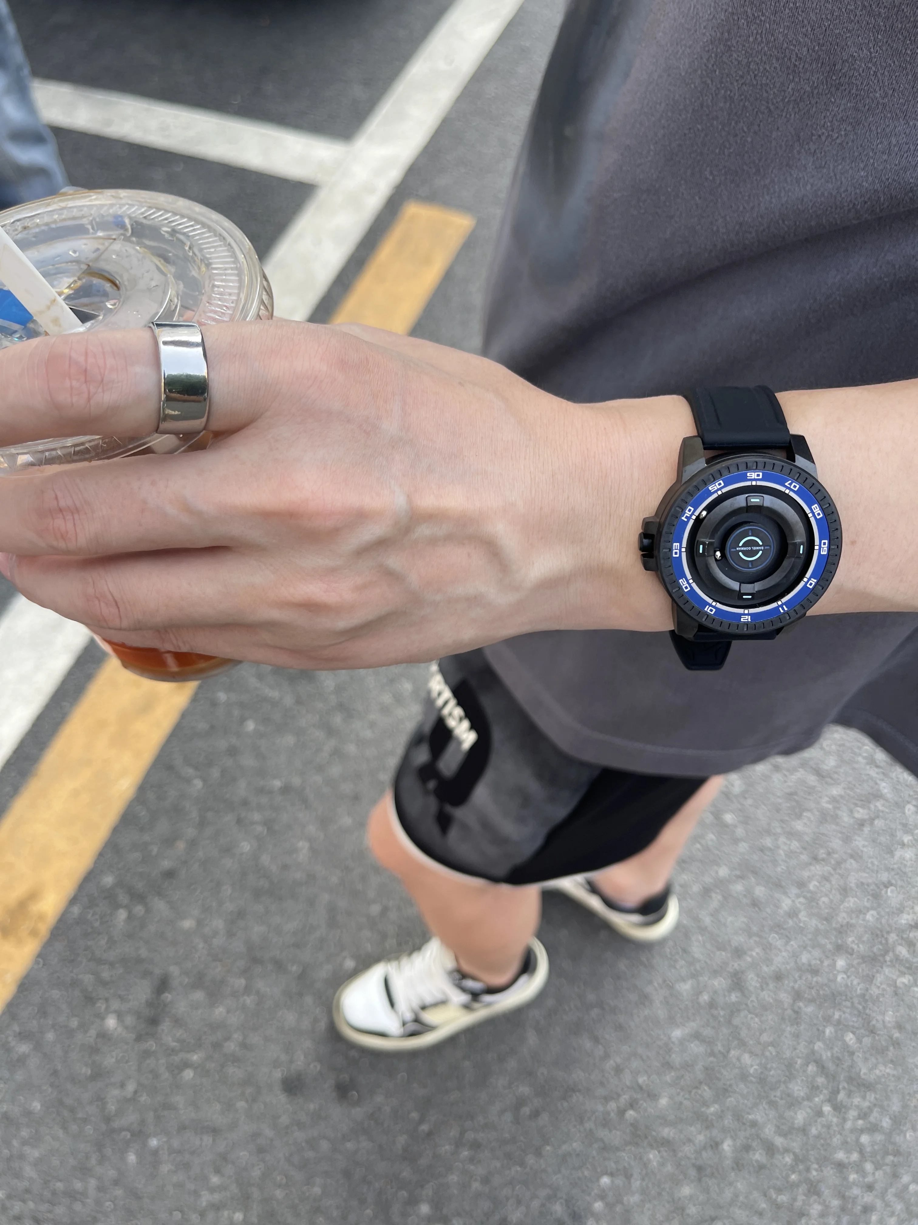 

Daniel Gorman DG0221 Magnetic Quartz Watch - Fashion Black Silicone Strap Waterproof Wristwatch with Copper Case Beads Pointers