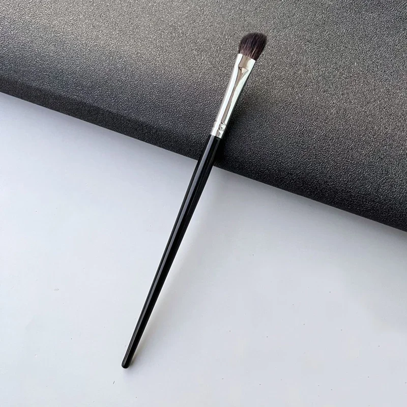 1pcs Precision Eyeliner Smudge Brush Makeup Brush Smudge Horse Hair Eyeshadow Smudge Brush Small Smoky Liner Makeup Brushes