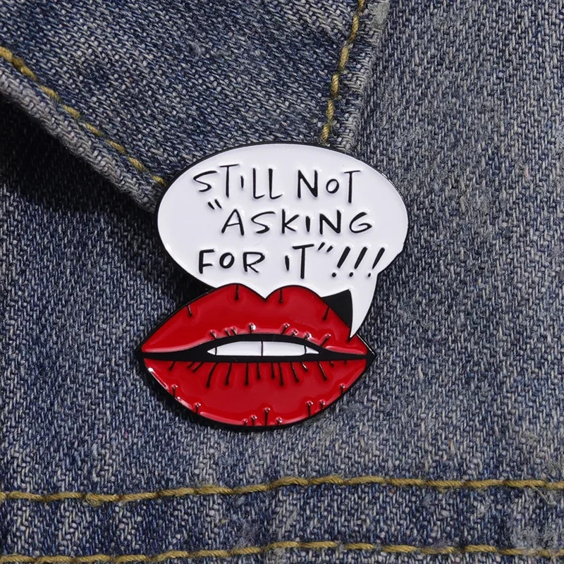 Pines Cartoon Big Red Lip Alloy Brooch Creative English Short Sentence Dialogue Box Metal Accessories Badge Pins for Backpacks