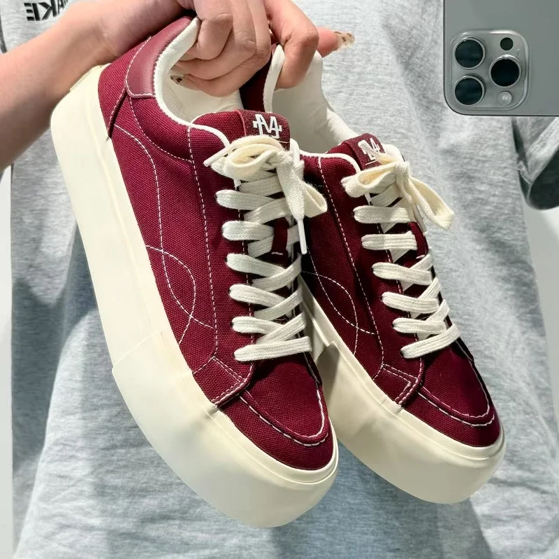 

2025 New Men's Board Shoes,sneakers,skate shoes,Casual Shoes Travel soft-soled Durable Soft Sole shock-absorbing Casual unisex