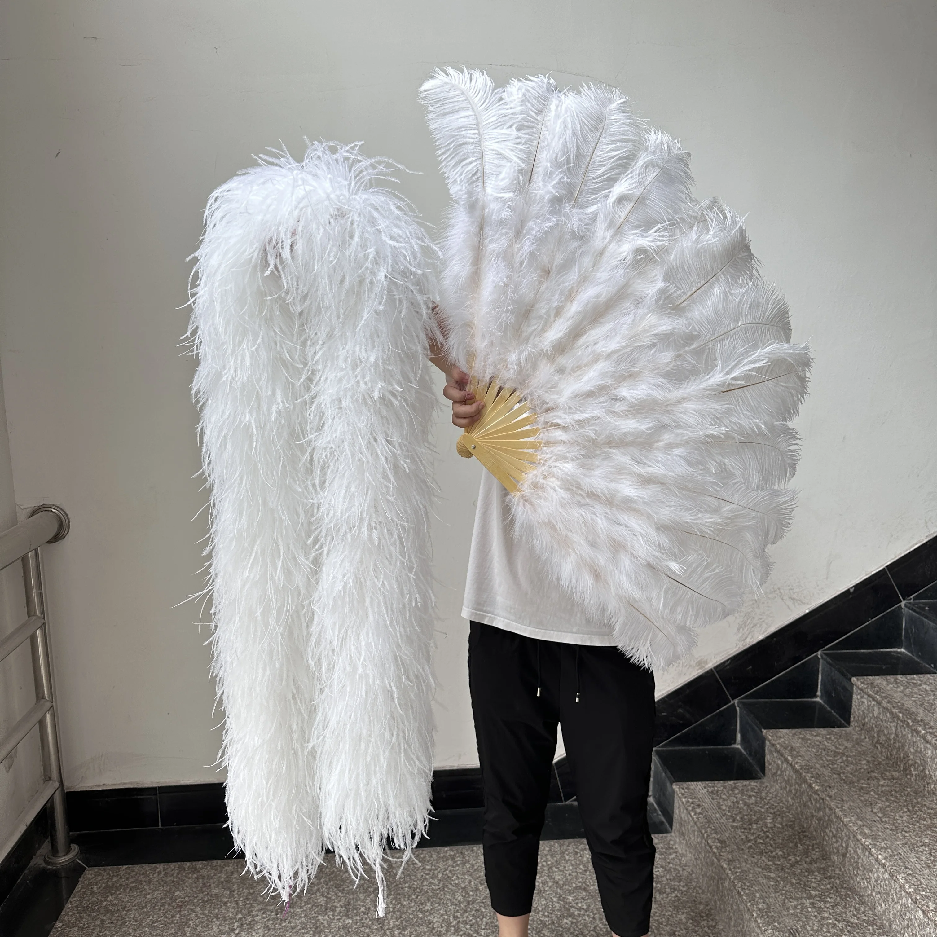 KGDUYC Boa En Plumes Blanc 120 Cm – Avec Fil Métallique Argenté – Accessoire Déguisement, Mariage, Cosplay