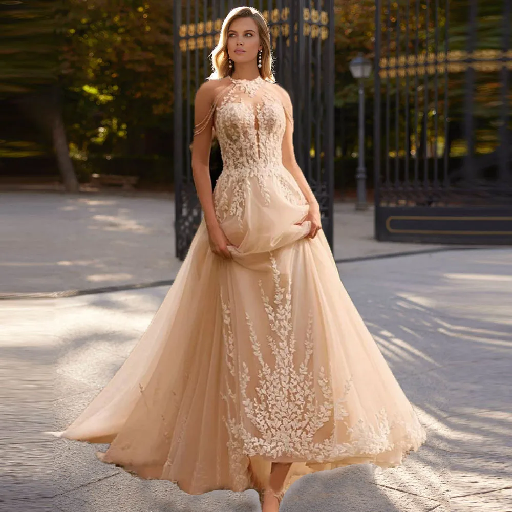 

Индивидуальное свадебное платье с кружевными аппликациями и бисерной отделкой, на бретелях, из тюля цвета шампань, для гражданской церемонии