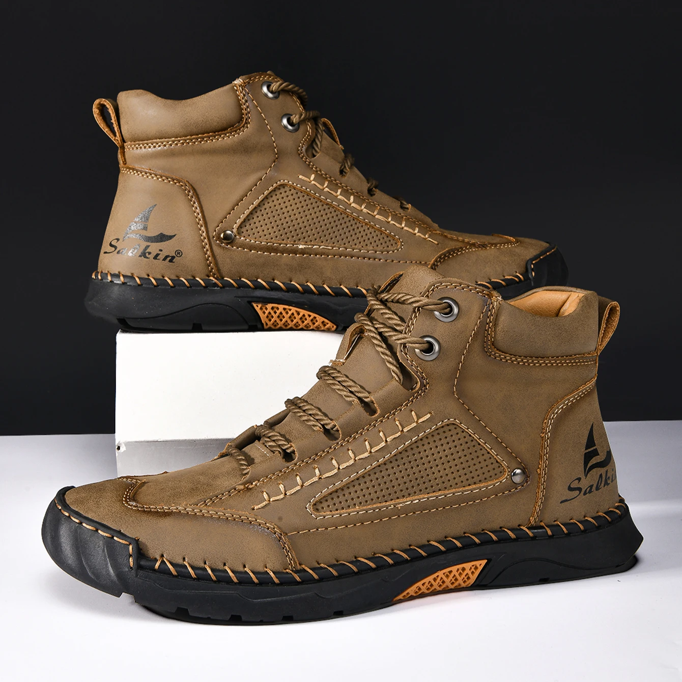 جديد خياطة يدوية أحذية من الجلد غير رسمية الرجال الأحذية في الهواء الطلق الخريف الرجعية حذاء كاجوال بفتحات تهوية الدانتيل يصل الكاكي حذاء من الجلد الشتاء
