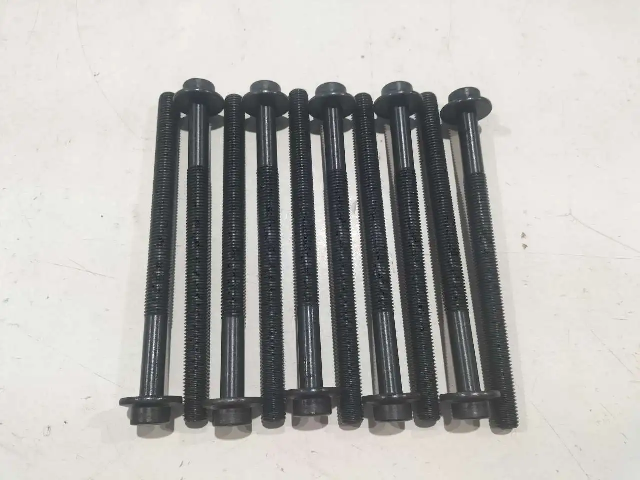 

Engine part 10pcs Head Bolts Set 2.0 T L4 Diesel AJ200 204DTD 204DTA For 14-20 JAGUAR Land Rover 2.0T JDE36434 LR073643