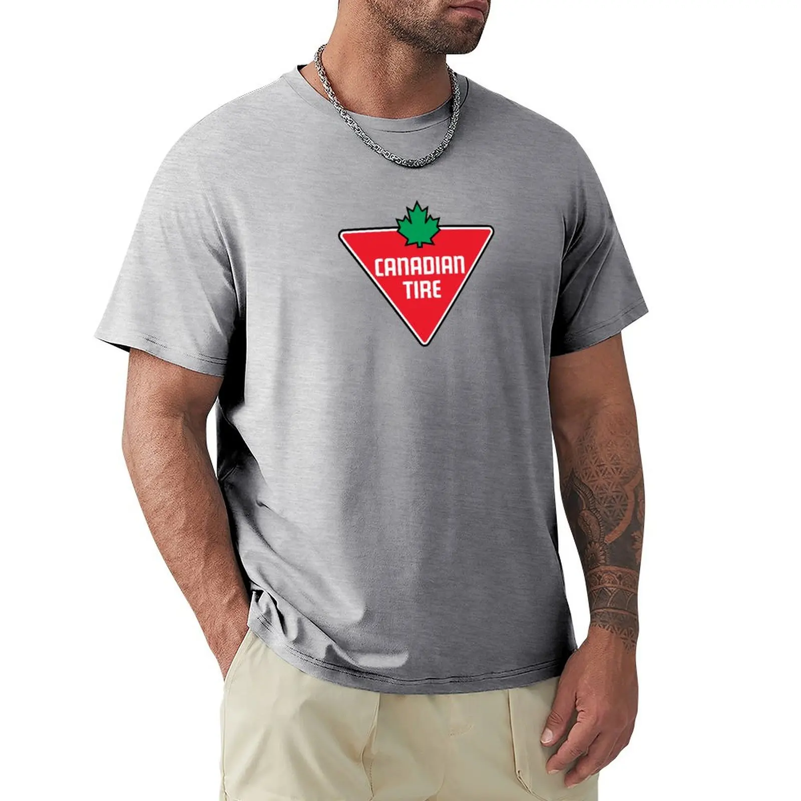 

Canadian Tire T-Shirt sports fans vintage Men's clothing