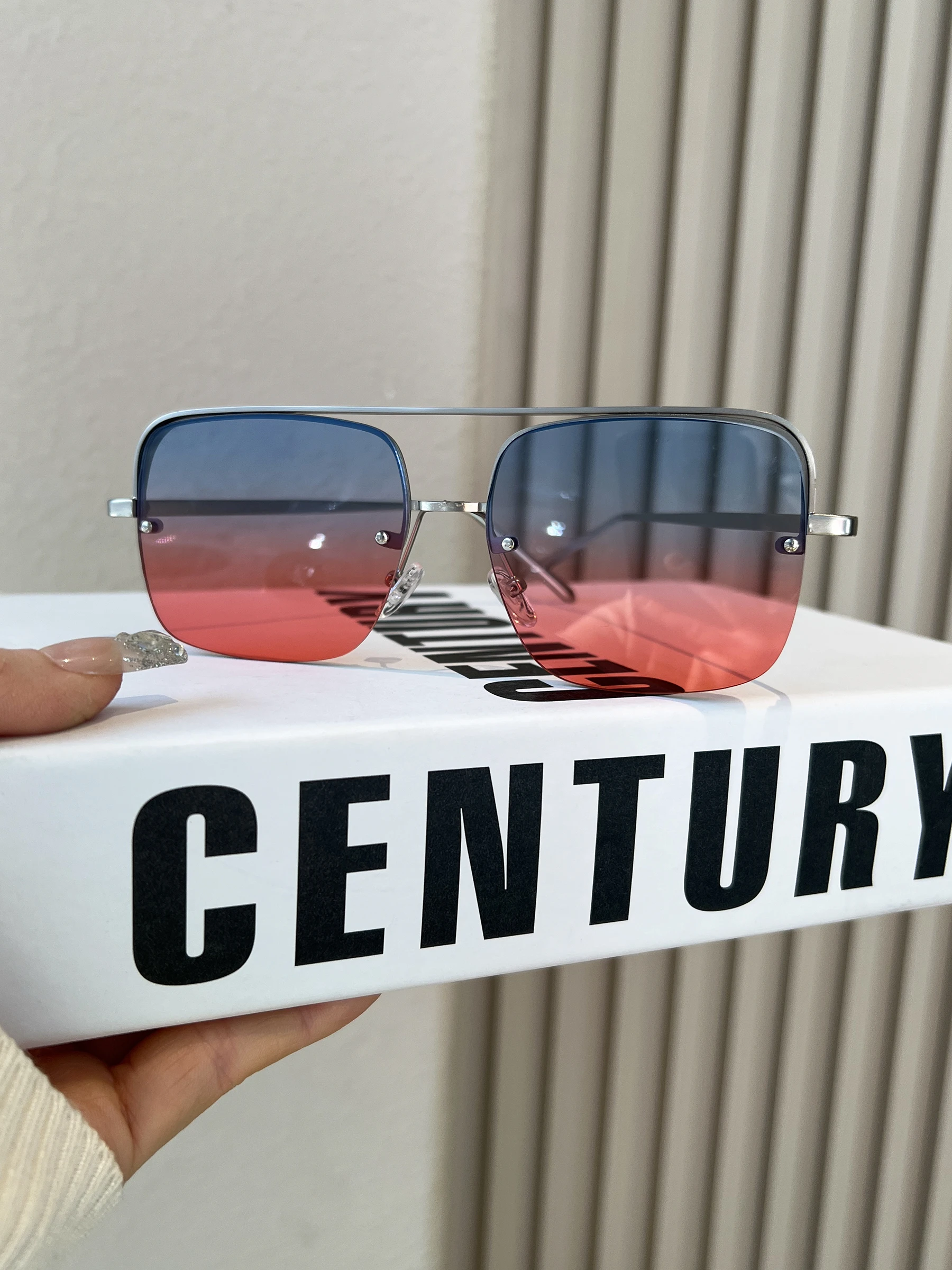 Oculos-de-sol-sex-estilo-piloto-sem-aro-com-lentes-adientes-para-fotoia-de-viagem-protecao-uv-e-design-moderno