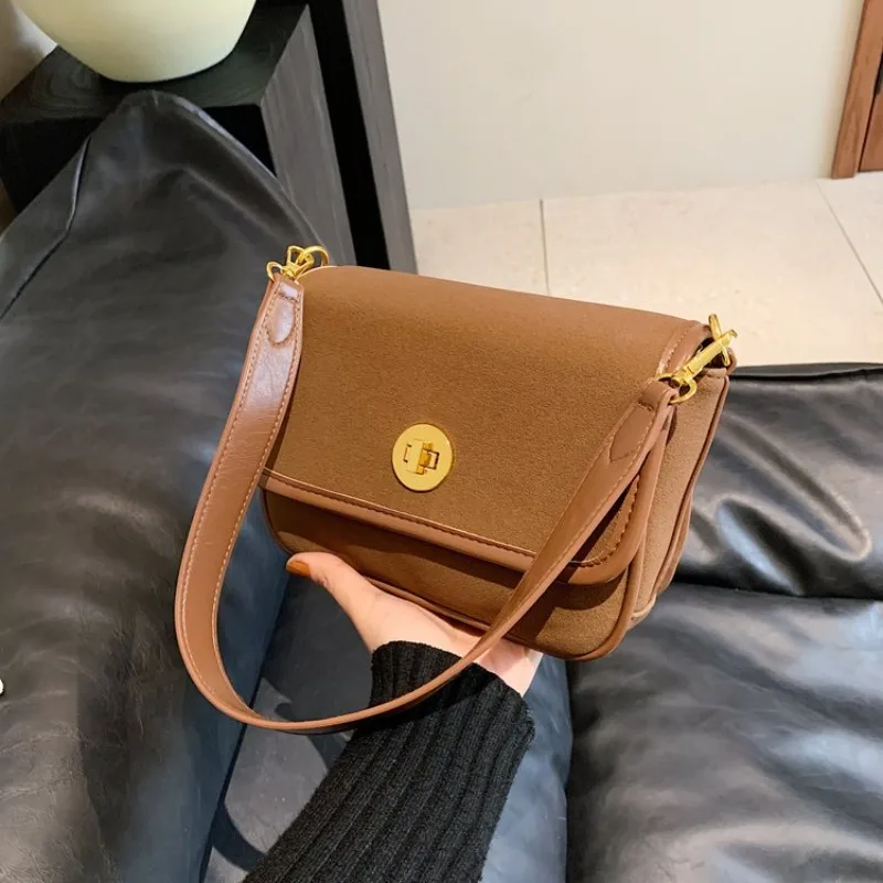 

Классическая дизайнерская сумка для подгузников в парижском стиле, большая вместимость, элегантная кожаная, минималистичная, для отдыха и бизнеса, умный дизайн