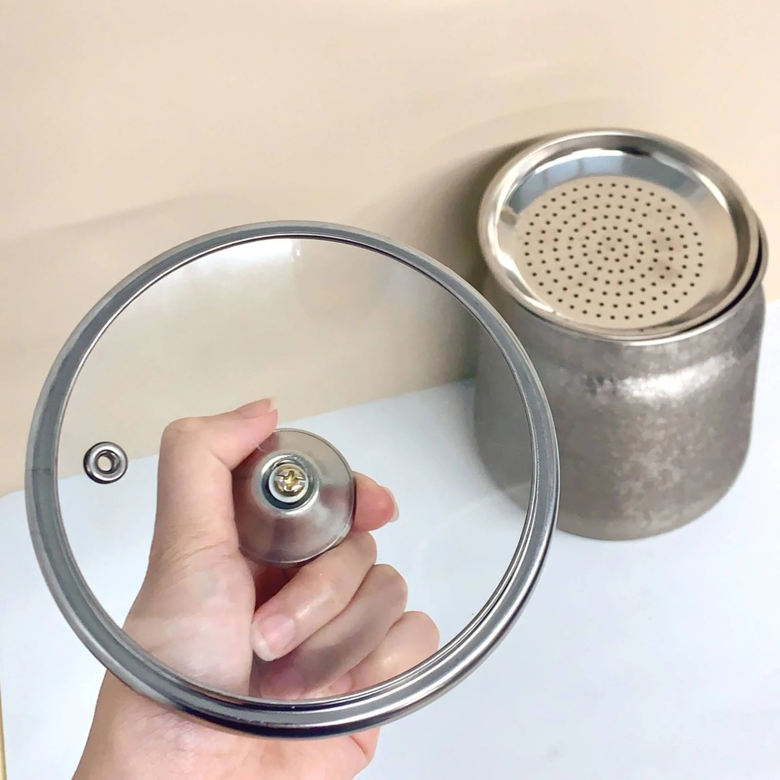 Stainless Steel Oil Jar Metal Knob Glass Lid Oil Jar Stainless Steel Grease Can Heat-Resistant Kitchen Storage Dishwasher Safe