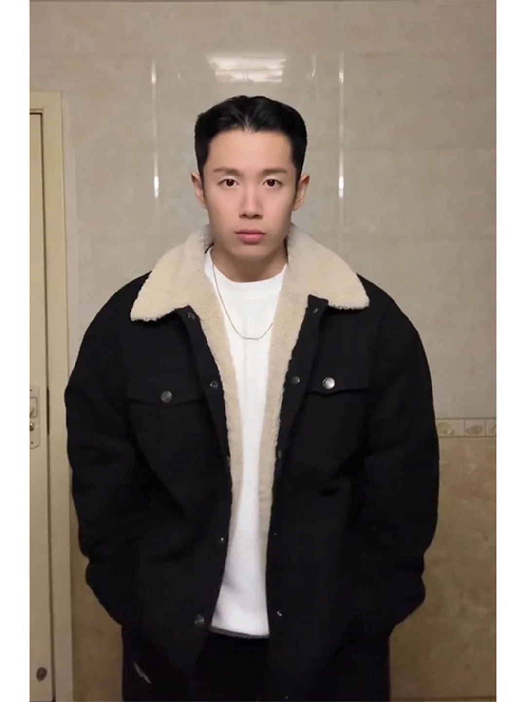 

Men's Denim Jaet Cotton Coat Winter Faion Brand High-End ort Thiened Lamb Fur Cotton Jaet Outerwear Trendy