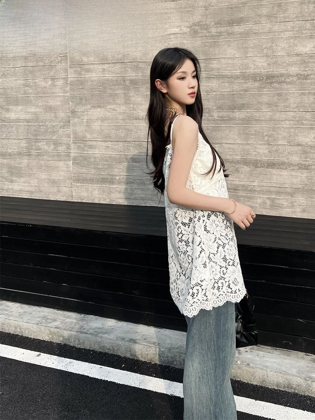 Lace Hollow out V-Neck Strap Vest plus Size Women's Casual Style Hollow Design Slimming Mid-Length Sleeveless Top