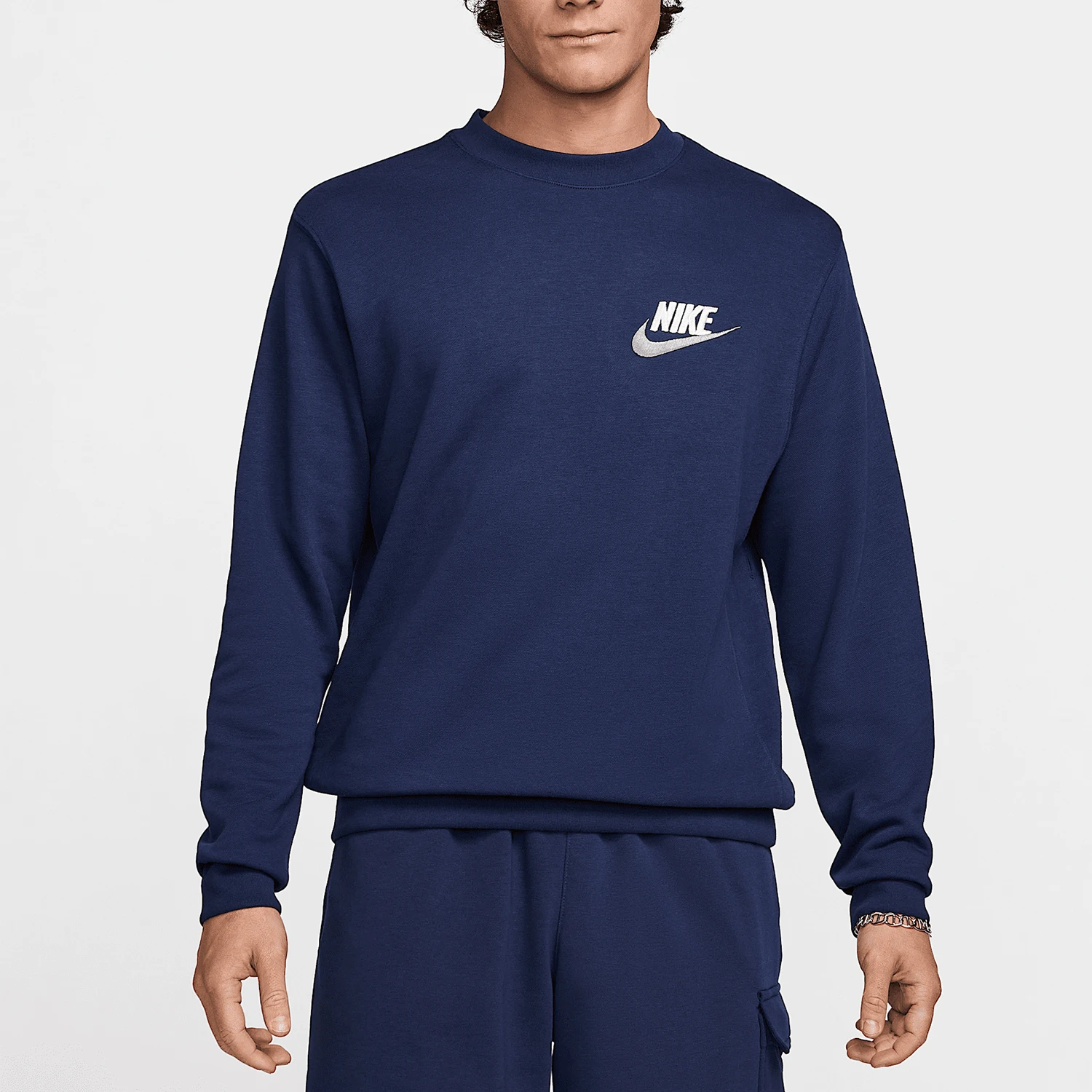 

Официальный оригинальный осенне-зимний новый мужской свободный повседневный пуловер с круглым вырезом Nike FB7685-410