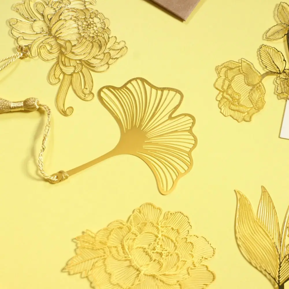 Ginkgo Leaf Hollowed Leaf Flower Bookmark Lotus Chrysanthemum Metal Reading Bookmark Tassels Creative Leaf Vein Metal Bookmark