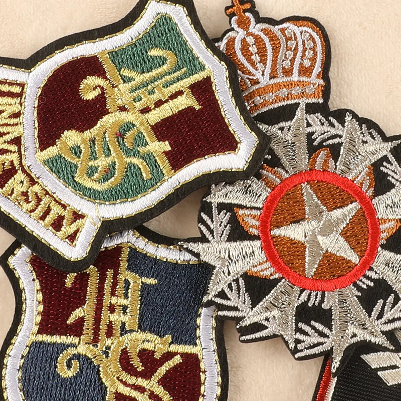 European style school uniform Iron On DIY embroidery badge Fashion crown logo embroidered patch Clothes badges armbands