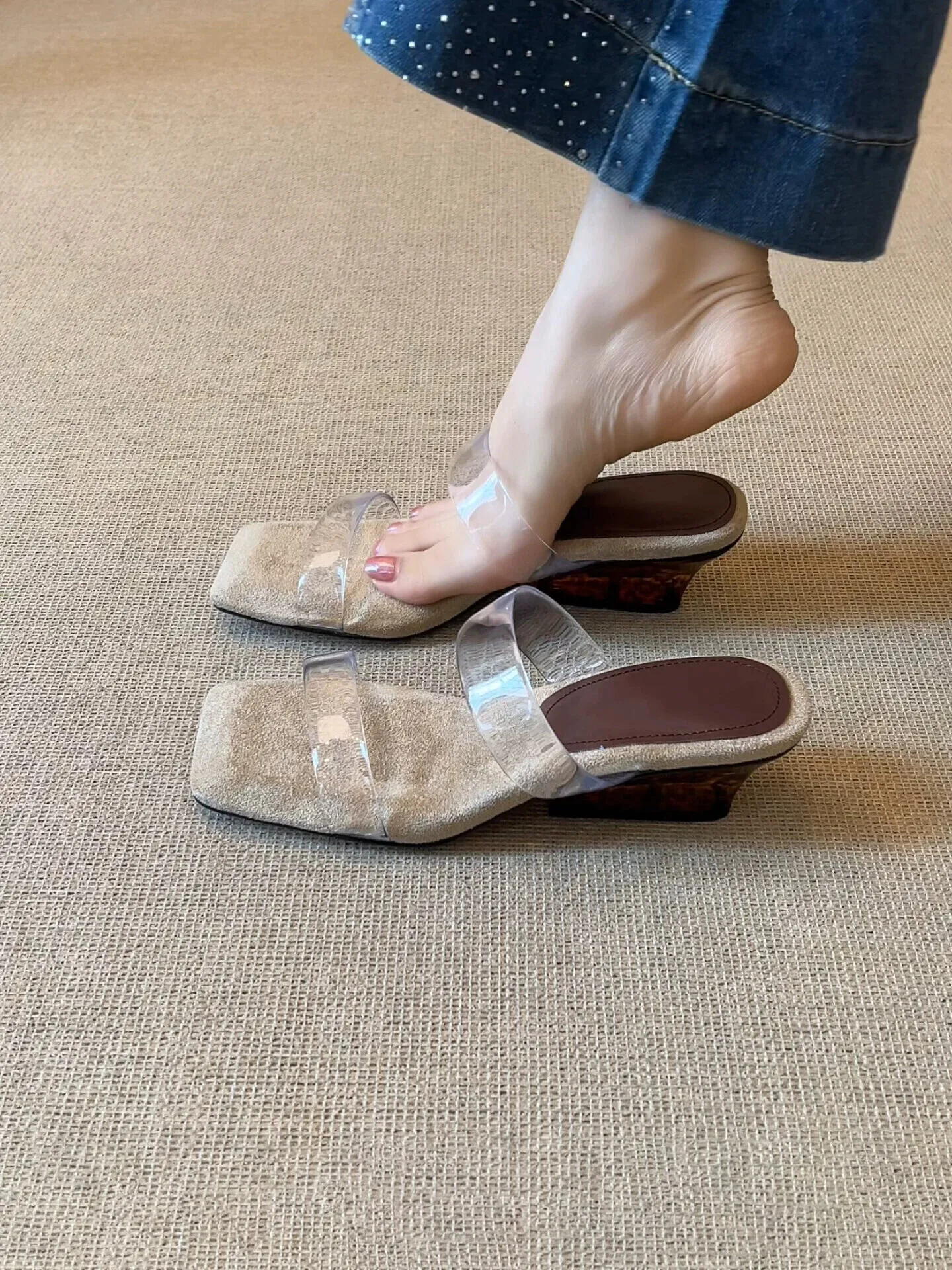 

Soft Bottom Sheepskin Version Square Head Women's Sandals Outdoor Wearable Platform Slippers Spring Summer Flat Heels