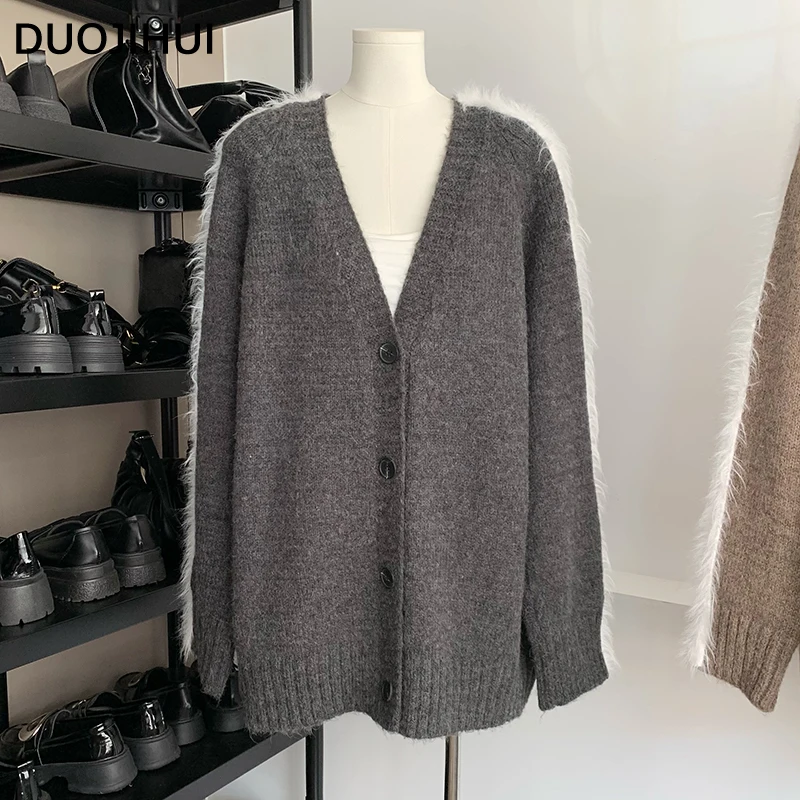 

DUOJIHUI Classic V-neck Loose Knitting Female Cardigans Autumn Fashion Single Breasted Solid Color Casual Sweater Women Cardigan