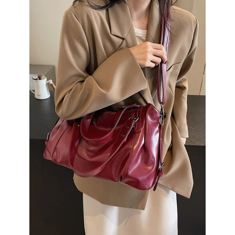 

Retro Shoulder Bag Female Luxury Solid Color Classic Crossbody Bag Large Capacity Style Soft PU Leather Tote Bag