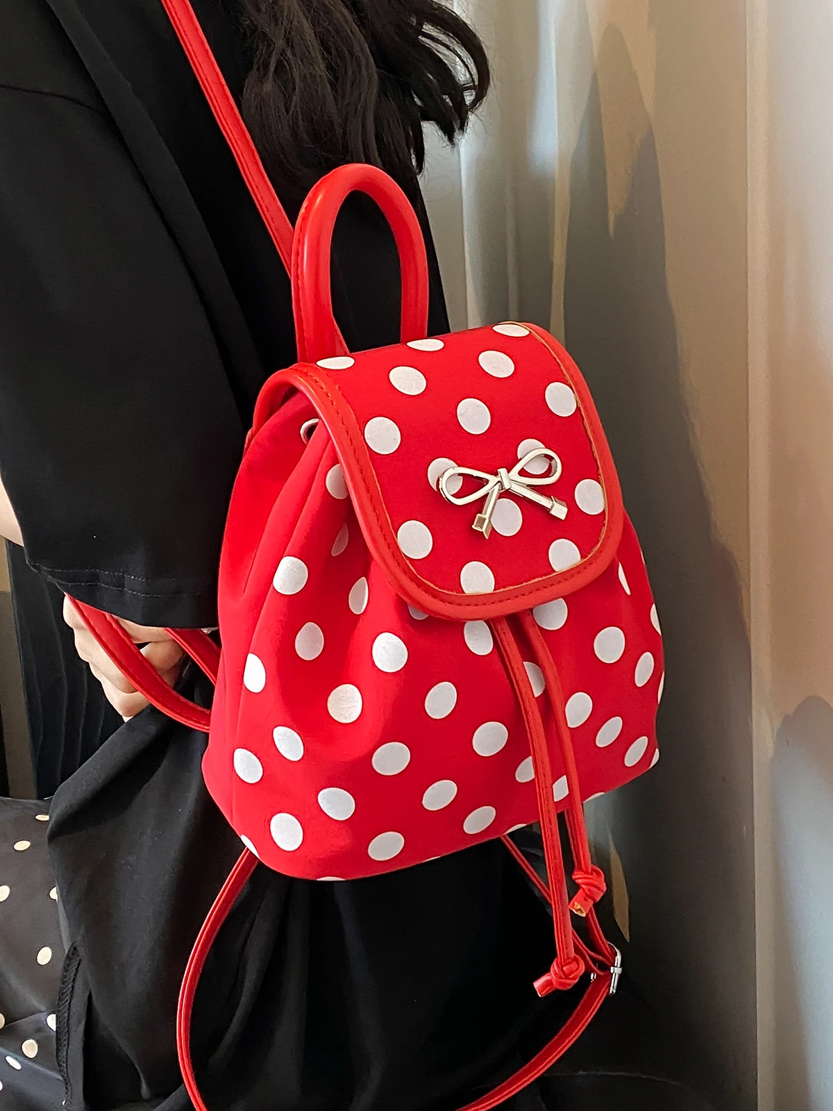 

Popular niche design polka dot women's backpack 2024 new style backpack contrast color mini schoolbag