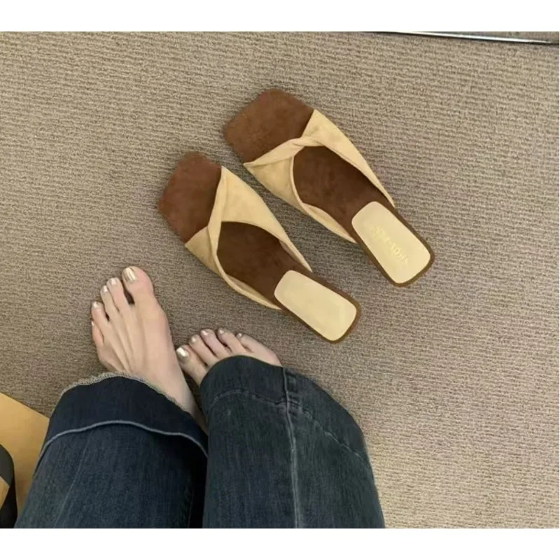 

Новые летние женские мюли 2026 из замши с квадратным носком во французском стиле, мягкие матовые сандалии с открытым носком