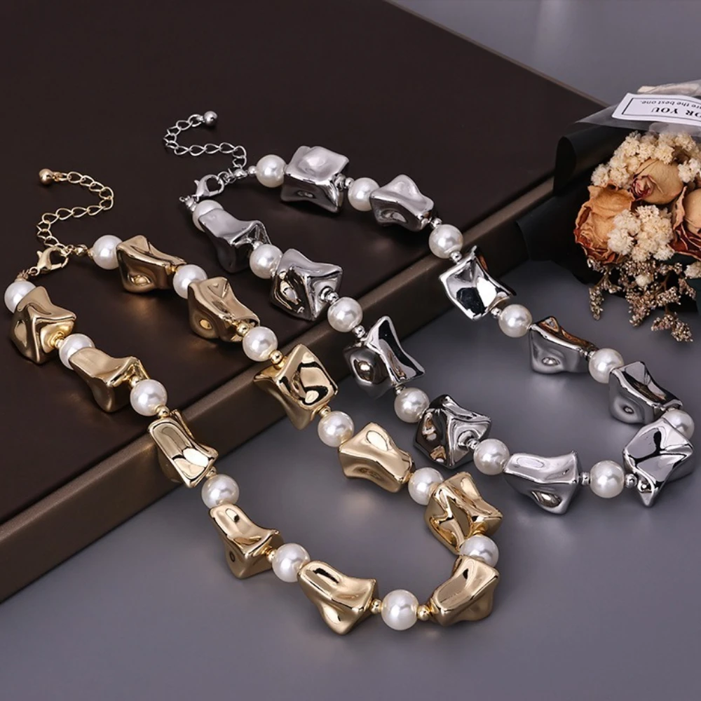 Wrinkled Three-dimensional Irregular Sweater Chain Bead Women Light Luxury Personality High-end Necklaces Fashion Jewelry