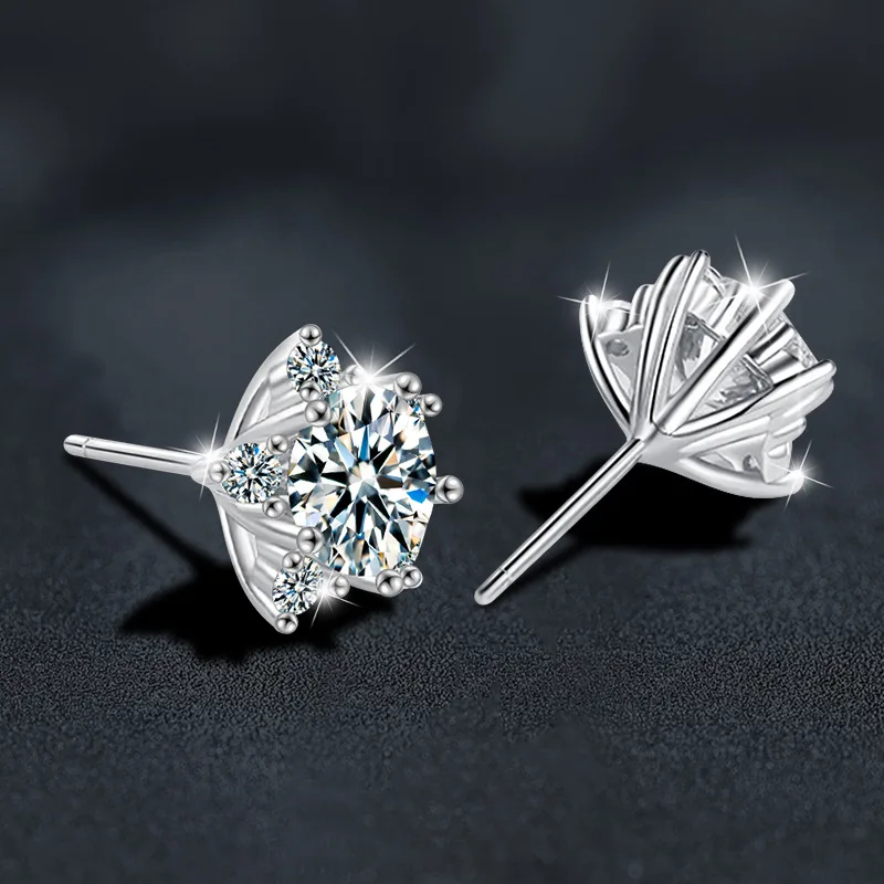 S925 الفضة الذهب الأبيض مطلي 1CTx2 D اللون البنتاغون قص مويسانيتي وأقراط للنساء ، أنيقة غرامة مجوهرات هدية