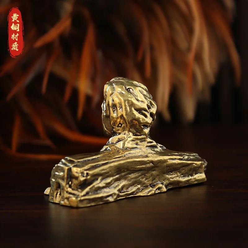 Youth Chairman Mao Bronze Statue, a souvenir item the Orange Island scenic spot in Changsha, suitable for office or home dec
