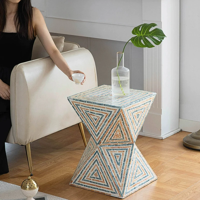 French light luxury shell edge few creative small coffee table high-end sofa corner few balcony coffee table removable