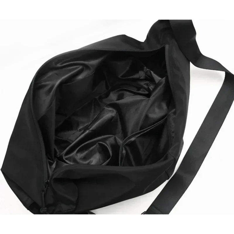 حقائب كروس للرجال بلون سادة سعة كبيرة هوبوس للجنسين هاراجوكو على الطراز الياباني نايلون مقاوم للماء محفظة كتف بسحاب للسفر