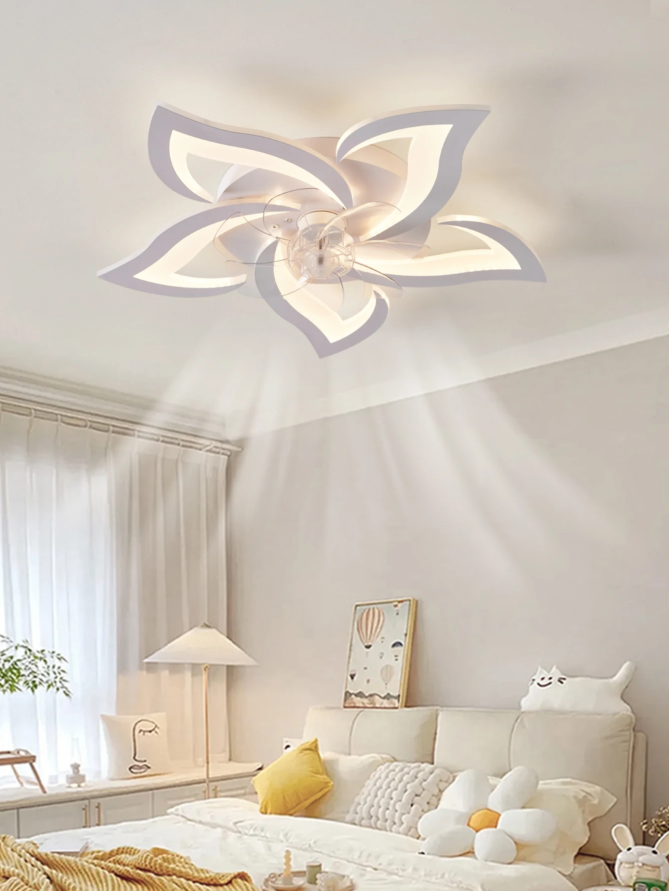 White Tasseled Pendant Lamp