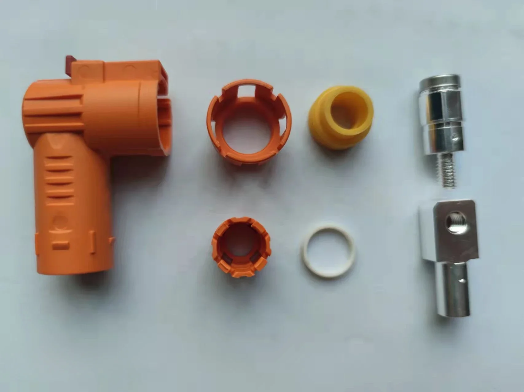 

Connector Sheath Plastic Single Core Plug HVSC1P80FV135
