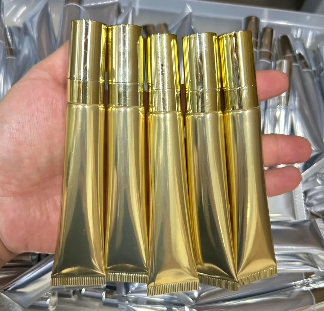 립글로스 튜브 스퀴즈 플럼퍼 오일 용기 병 프라이빗 라벨 빈 실버 골드 튜브 신디자인 알루미늄 합금 헤드 15ml