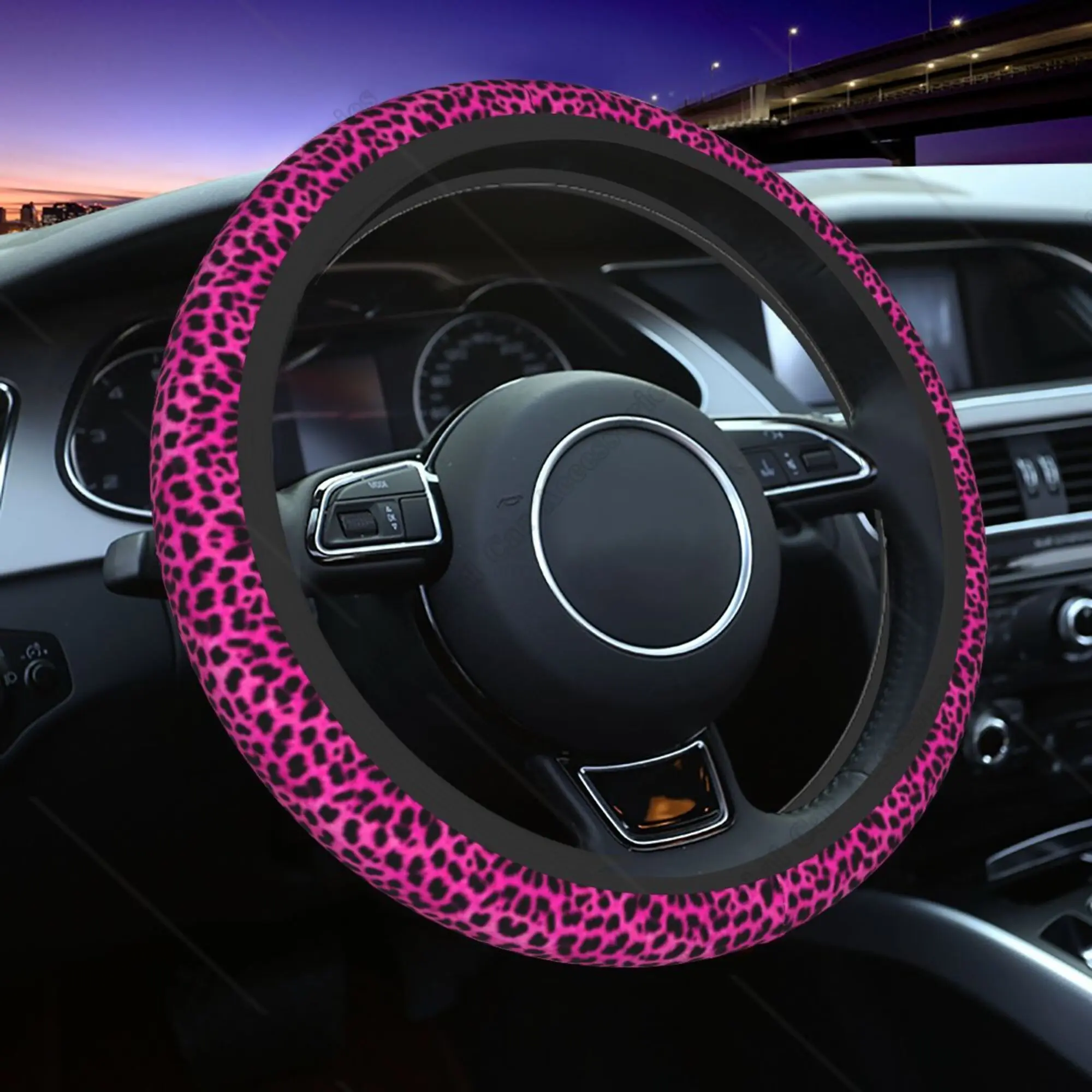 Pokrowiec na kierownicę Pink Panther Antypoślizgowa ochrona przed promieniowaniem UV i słońcem Uniwersalny 15-calowy ochraniacz kierownicy samochodowej dla kobiet i mężczyzn