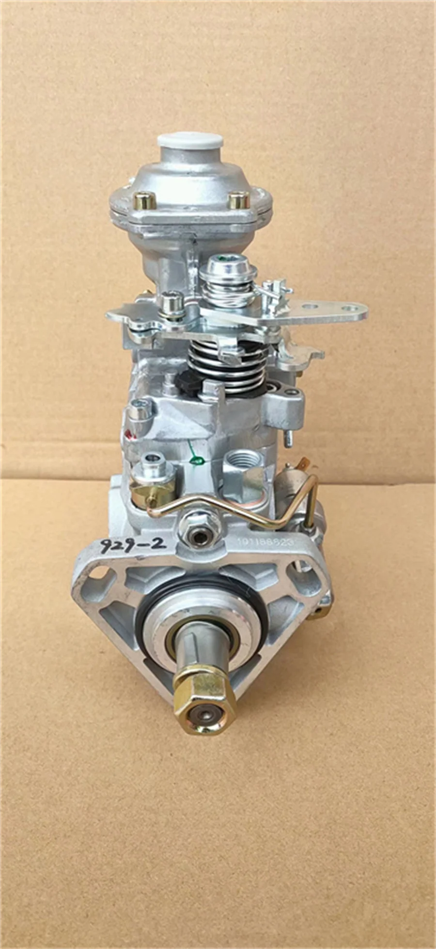 Dongfeng Cummins 6BT5.9 engine fuel pump assembly3960900 3960901 3960902 EQB160-20 high pressure injection pump  0460426401