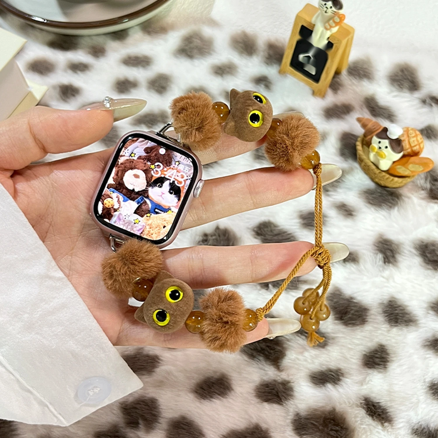 Iwatch S9s8s7 Strap Beaded Cat Bracelet Autumn/Winter Collection Pulling Rope Brown Black Plush Strap  Girls Iwatch10se Strap