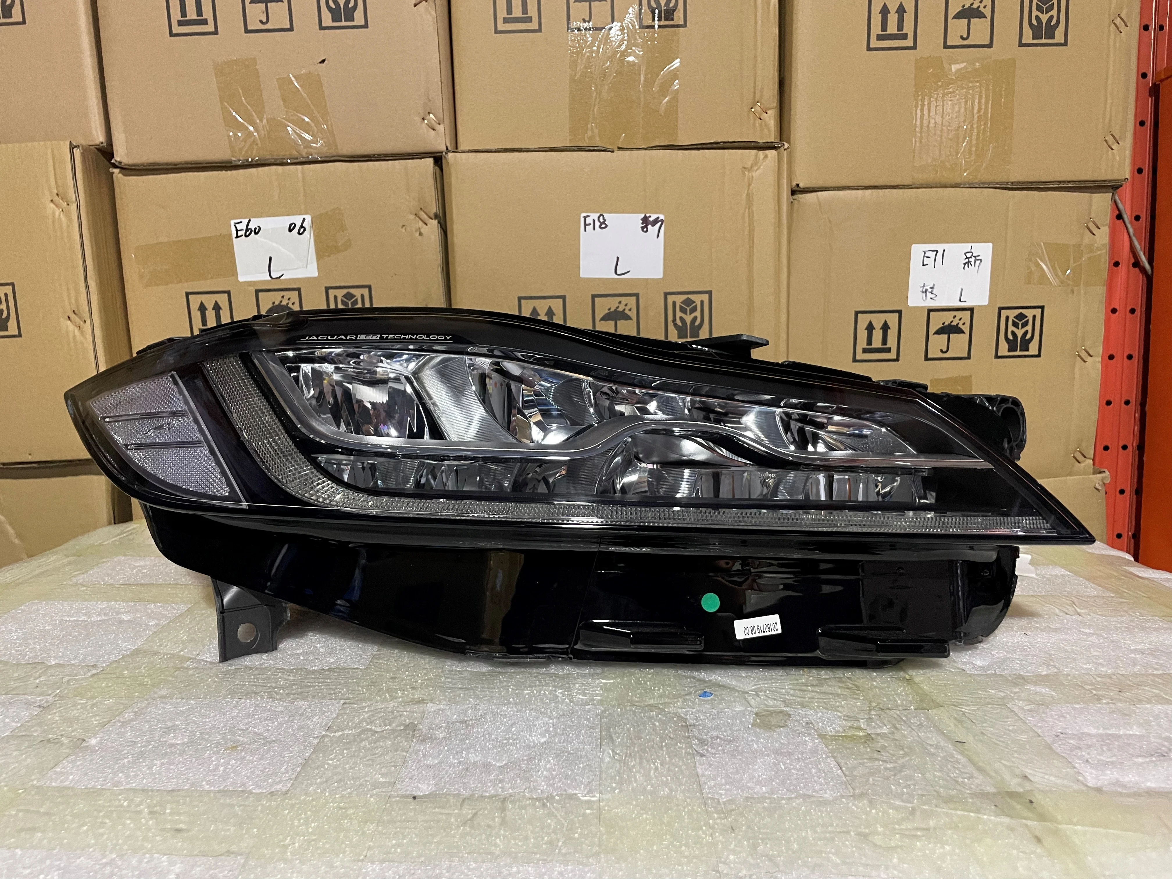 

Подходит для Jaguar XF Headlight 2016-2020 Jaguar X260 Фара XF Светодиодная фара в сборе Версия ЕС для замены Plug and Play