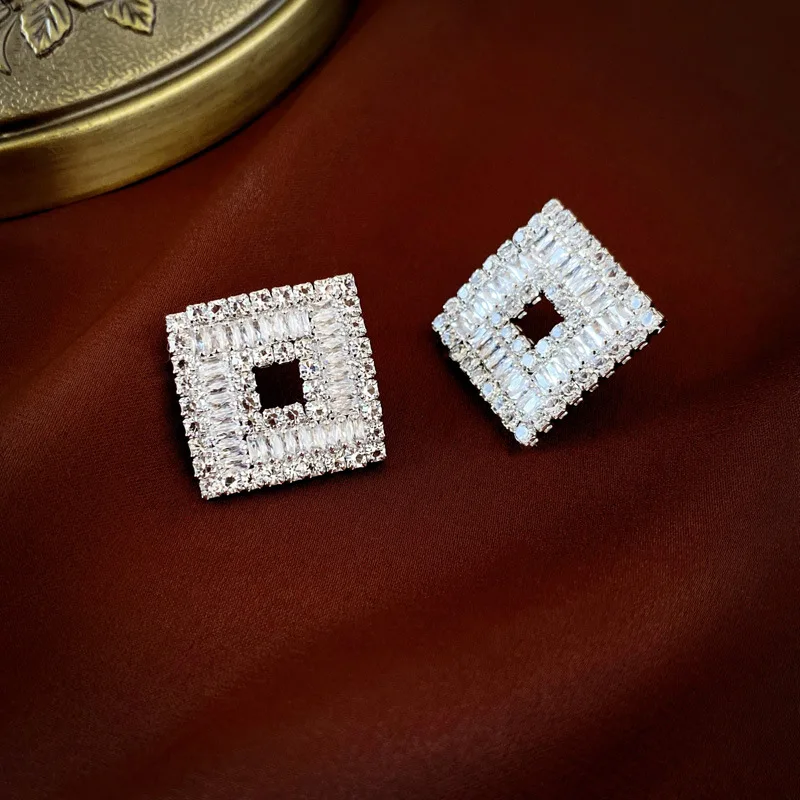 Light luxury zircon hollow square geometric silver needle earrings fashion niche super flash temperament high-end earrings women