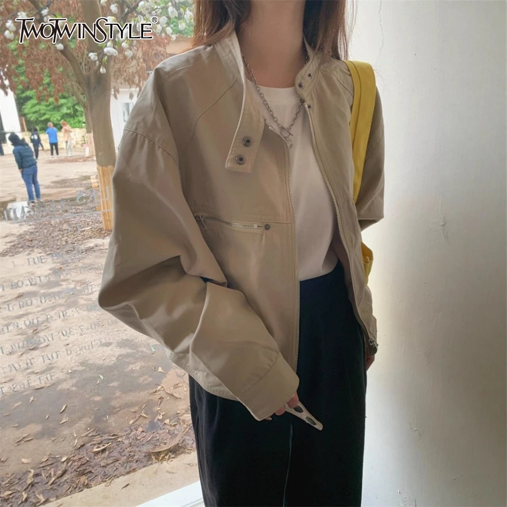 

TWOTWINSTYLE однотонная куртка Normcore на молнии женская уличная одежда с круглым вырезом и длинными рукавами женские куртки осенний стиль новая мода